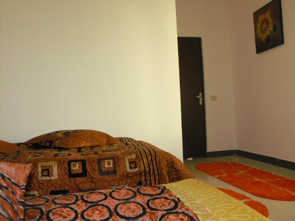 Casa Rustica Apart & Rooms Cîmpineanca المظهر الخارجي الصورة