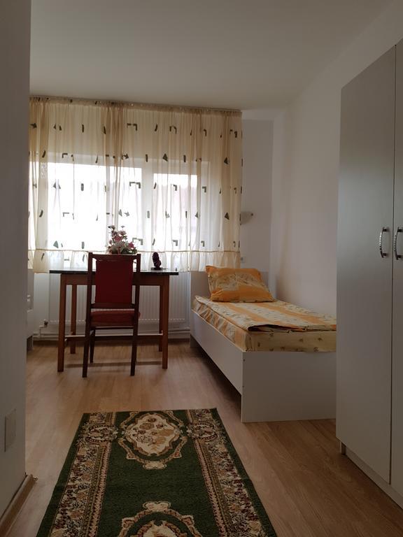 Casa Rustica Apart & Rooms Cîmpineanca المظهر الخارجي الصورة