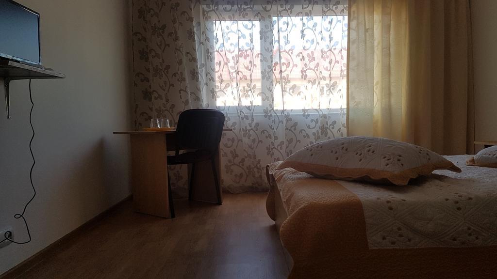 Casa Rustica Apart & Rooms Cîmpineanca المظهر الخارجي الصورة