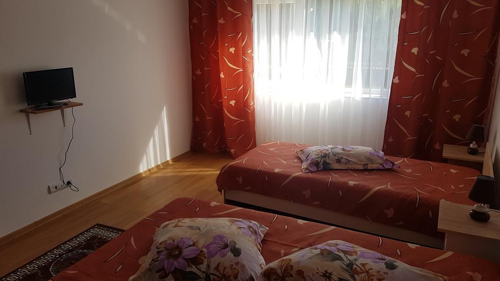 Casa Rustica Apart & Rooms Cîmpineanca المظهر الخارجي الصورة